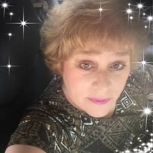 Meet your Posher, Maurine